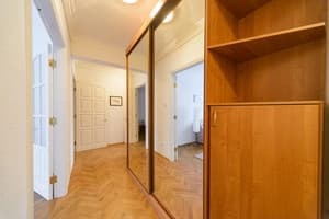 Квартира Best Rent. Квартира на площади Льва Толстого 21