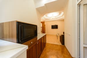 Квартира Best Rent. Квартира возле Арена Сити и Крещатика 17