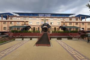 Отель Фараон