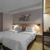 Бутик-отель KONTRAKT Boutique Hotel. Комфорт двухместный с Балконом 7