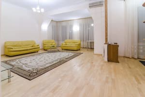 Квартира RentKiev ул. Софиевская 17. RentKiev ул. Софиевская 17 6